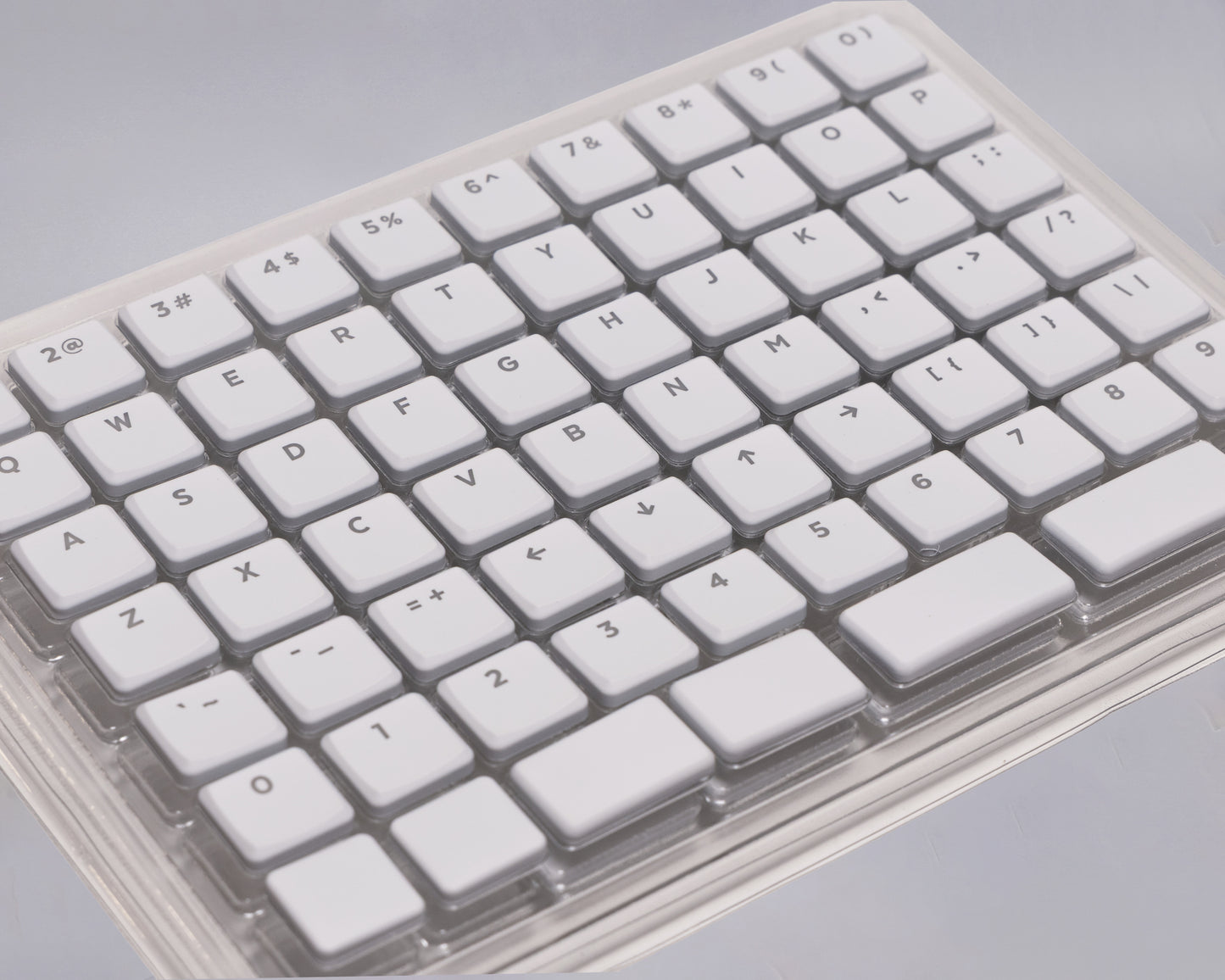 MBK Legend‡ Glow R2 White